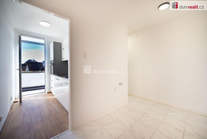 Pronájem bytu 2+1, Lhenice, Netolická, 52 m2