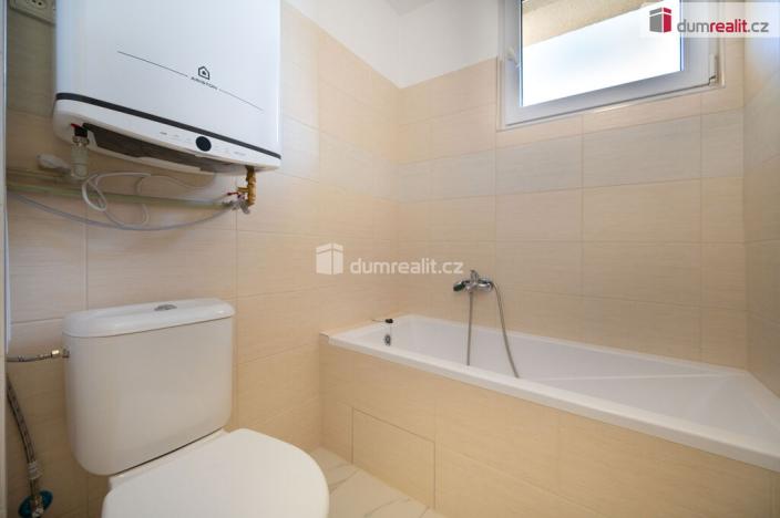 Pronájem bytu 2+1, Lhenice, Netolická, 52 m2