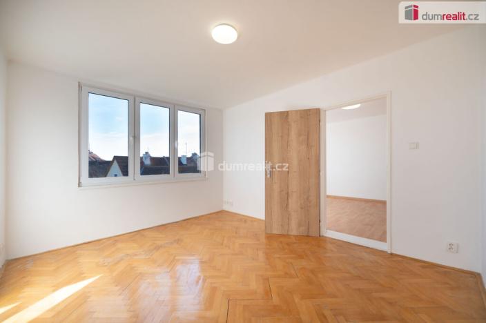 Pronájem bytu 2+1, Lhenice, Netolická, 52 m2