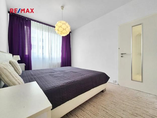 Pronájem bytu 3+1, Praha - Hlubočepy, Lamačova, 63 m2