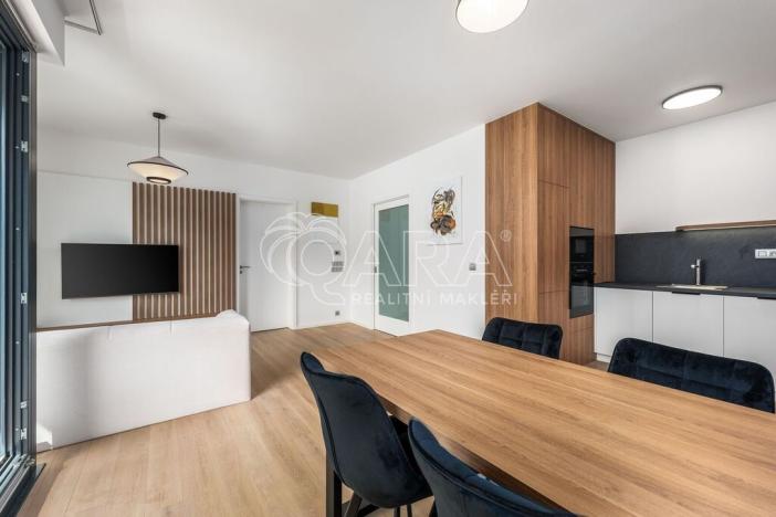 Pronájem bytu 2+kk, Praha - Libeň, Menclova, 52 m2