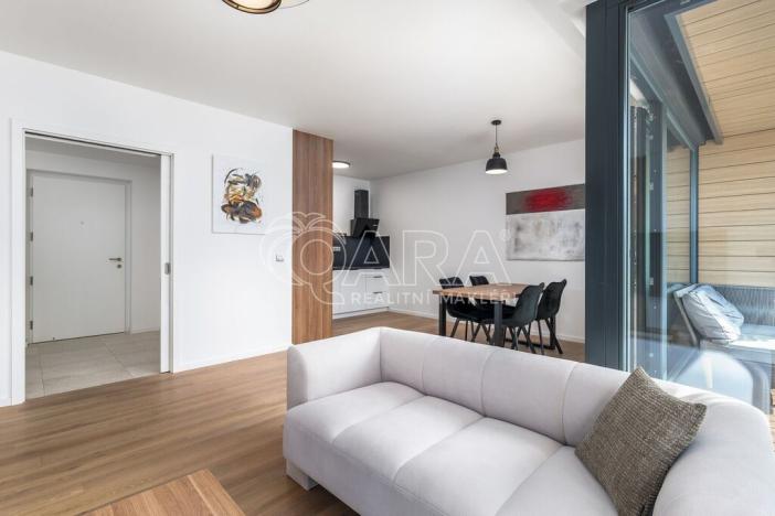 Pronájem bytu 2+kk, Praha - Libeň, Menclova, 52 m2