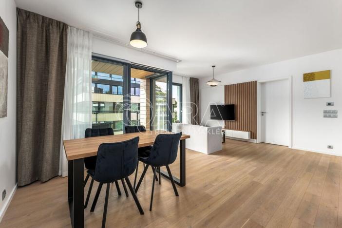 Pronájem bytu 2+kk, Praha - Libeň, Menclova, 52 m2