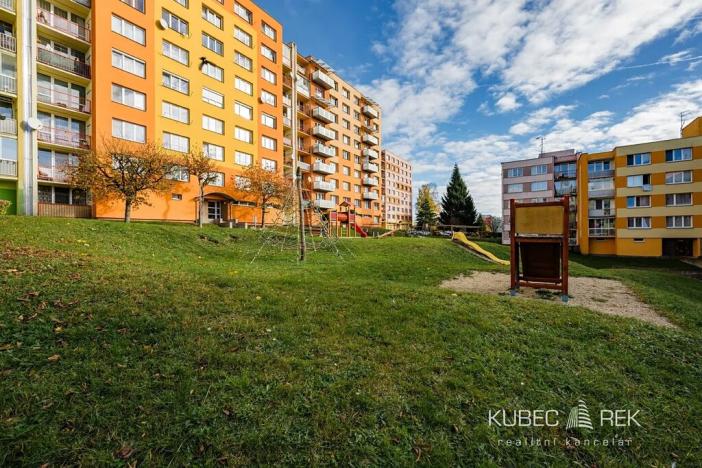 Prodej bytu 2+kk, Jindřichův Hradec, sídliště Vajgar, 43 m2