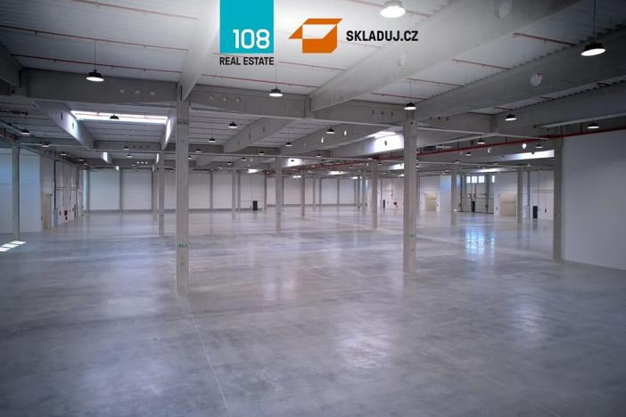Pronájem skladu, Mikulov, Nádražní, 3000 m2