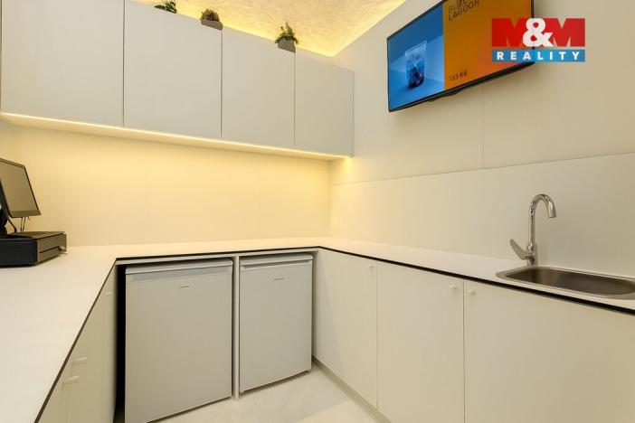 Pronájem obchodního prostoru, Praha, Italská, 47 m2