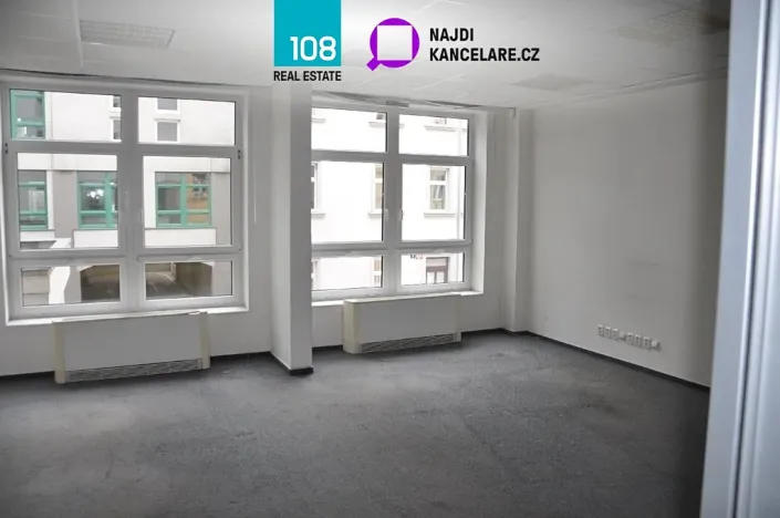Pronájem kanceláře, Praha - Holešovice, Na Maninách, 3000 m2