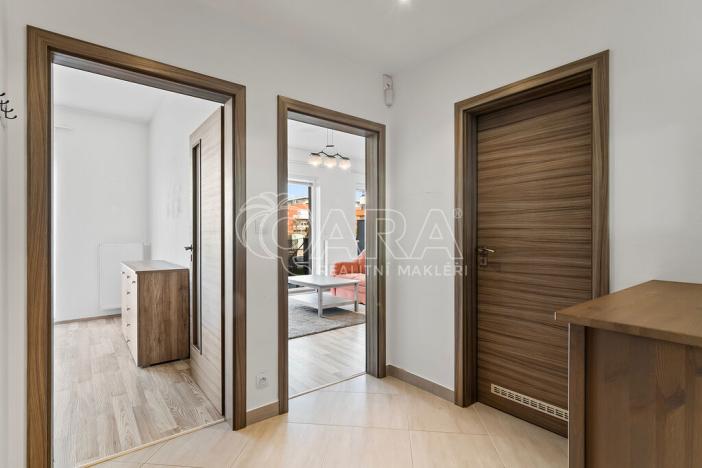 Pronájem bytu 2+kk, Praha - Pitkovice, Penízovková, 59 m2