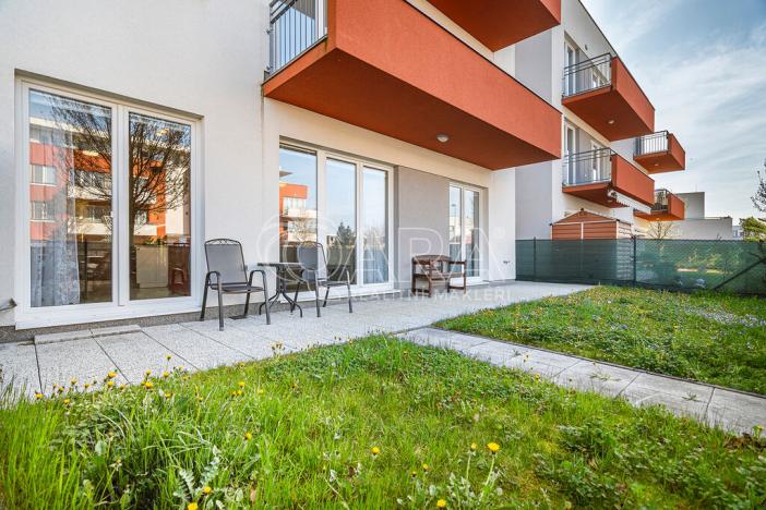 Pronájem bytu 2+kk, Praha - Pitkovice, Penízovková, 59 m2