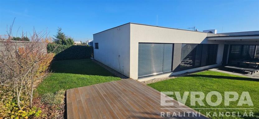 Prodej rodinného domu, Moravany, U Hájku, 197 m2