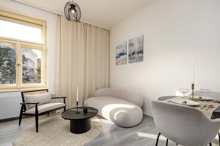 Pronájem bytu 2+kk, Praha - Vršovice, Košická, 36 m2