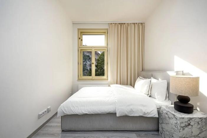 Pronájem bytu 2+kk, Praha - Vršovice, Košická, 36 m2