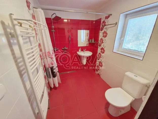 Prodej rodinného domu, Lobendava, 263 m2