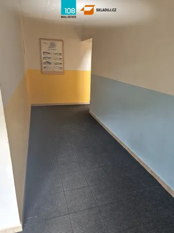 Pronájem skladu, Rožnov pod Radhoštěm, Televizní, 416 m2