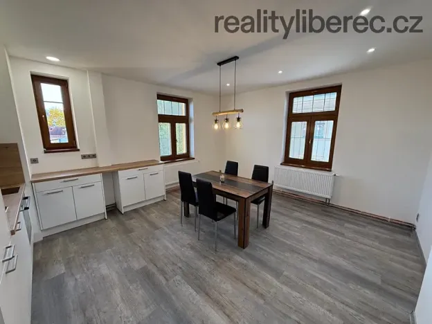 Pronájem bytu 3+kk, Liberec, Dobrovského, 82 m2