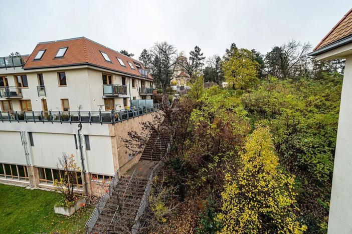 Pronájem bytu 2+kk, Praha - Modřany, Komořanská, 47 m2