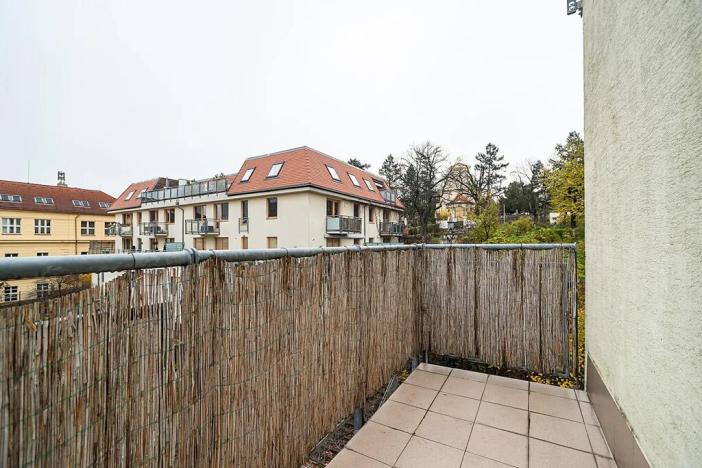 Pronájem bytu 2+kk, Praha - Modřany, Komořanská, 47 m2