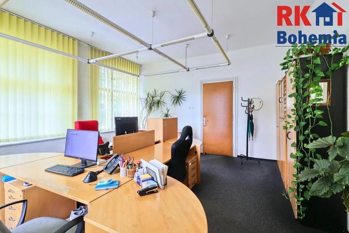 Pronájem kanceláře, Český Brod, Zborovská, 101 m2