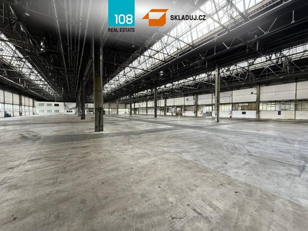 Pronájem skladu, Louny, 6000 m2