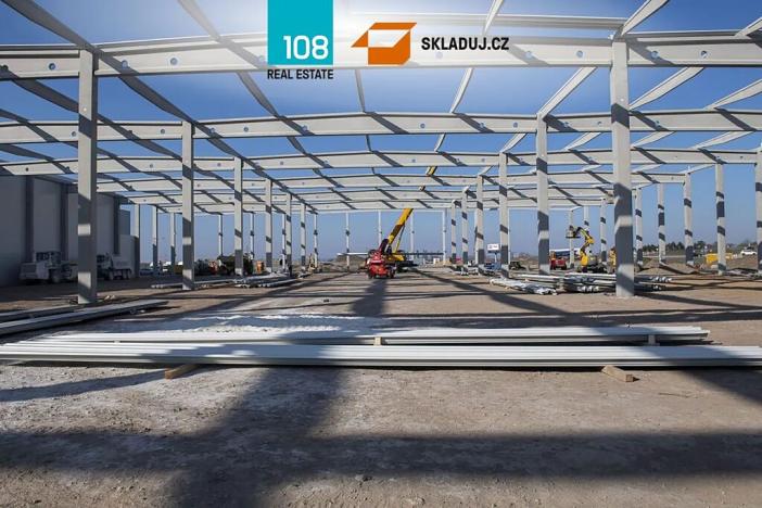 Pronájem skladu, Hustopeče, 15700 m2