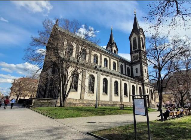 Pronájem bytu 2+kk, Praha - Karlín, Křižíkova, 36 m2