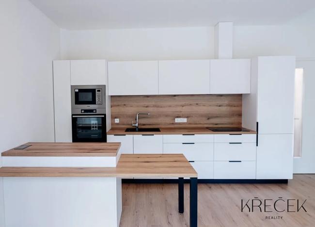 Pronájem bytu 1+kk, Třebíč, Tomáše Bati, 38 m2