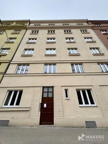 Pronájem bytu 2+kk, Praha - Libeň, U skládky, 47 m2