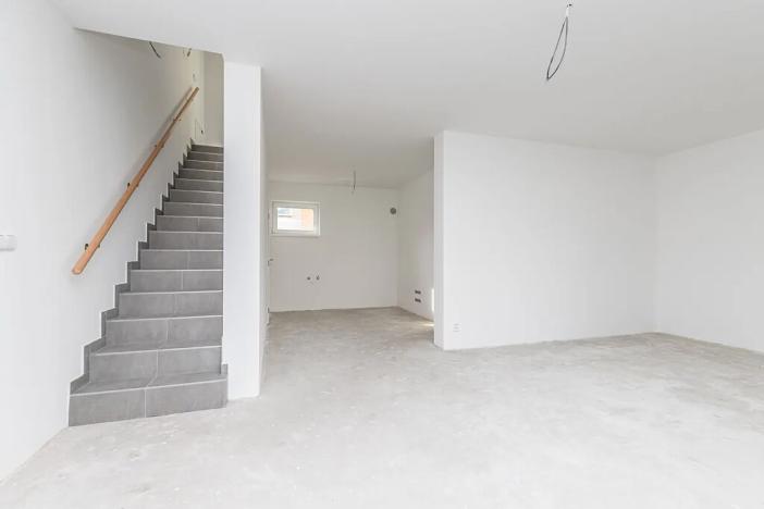 Prodej rodinného domu, Milovice, Modřínová, 122 m2