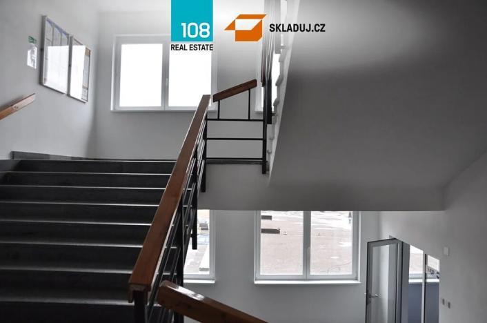 Pronájem skladu, Chomutov, 1300 m2