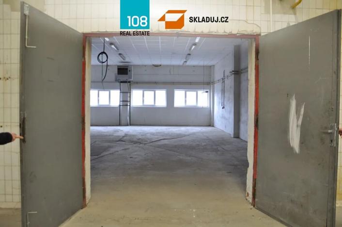 Pronájem skladu, Chomutov, 1300 m2