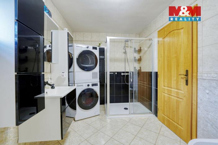 Prodej rodinného domu, Dolany, 225 m2