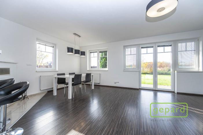 Pronájem rodinného domu, Praha, Do podkovy, 124 m2