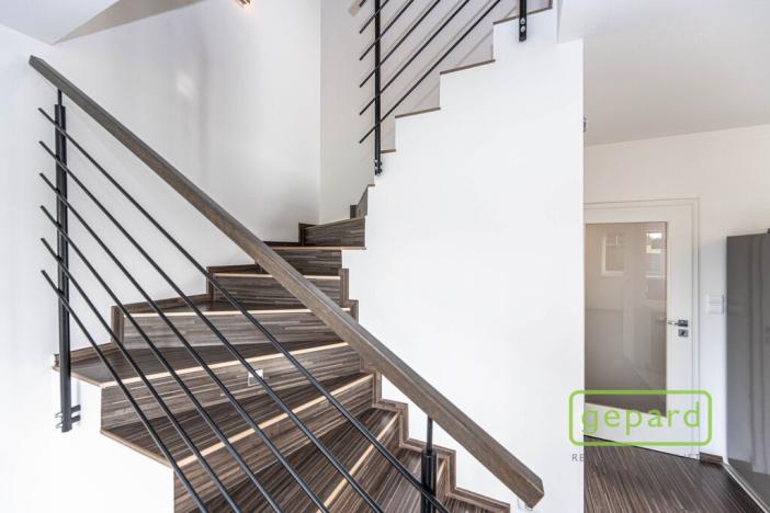 Pronájem rodinného domu, Praha, Do podkovy, 124 m2