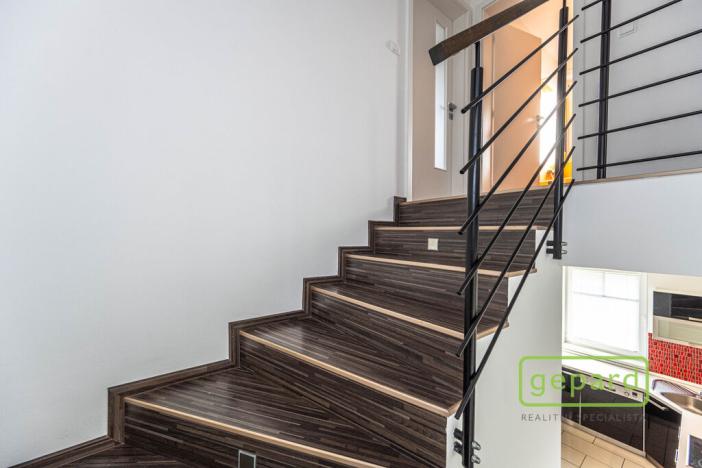 Pronájem rodinného domu, Praha, Do podkovy, 124 m2