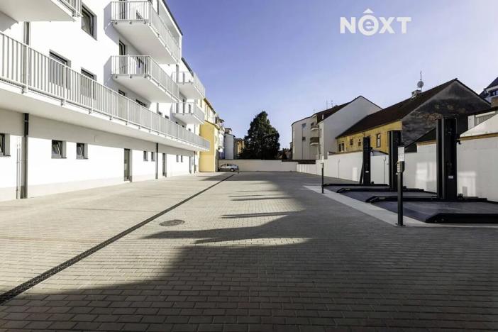 Pronájem bytu 1+kk, České Budějovice, Nádražní, 26 m2