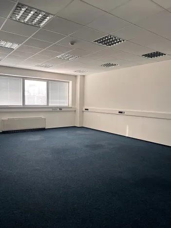 Pronájem kanceláře, Praha - Letňany, 150 m2
