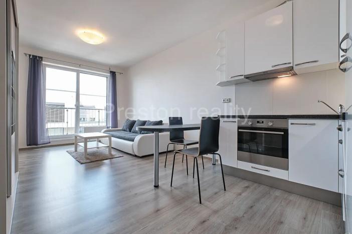 Pronájem bytu 1+kk, Praha - Malešice, Nad úžlabinou, 31 m2