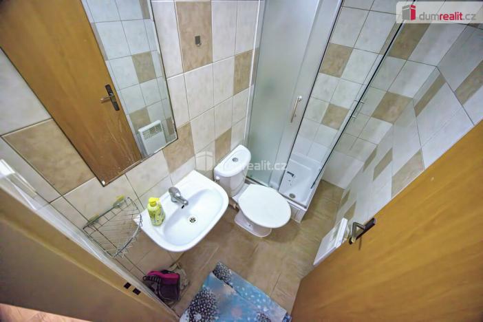 Pronájem bytu 1+kk, Neratovice - Mlékojedy, Hlavní, 16 m2