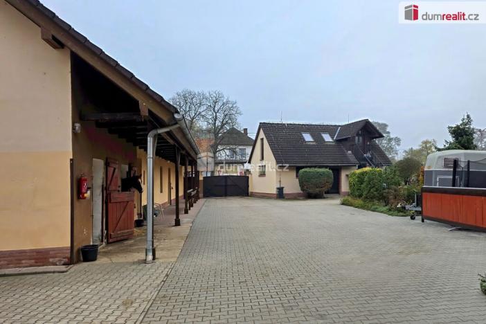 Pronájem bytu 1+kk, Neratovice - Mlékojedy, Hlavní, 16 m2