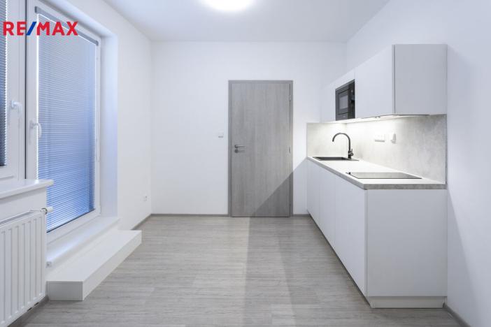 Pronájem bytu 1+kk, Brno - Židenice, Vančurova, 27 m2