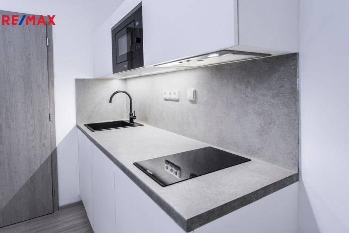 Pronájem bytu 1+kk, Brno - Židenice, Vančurova, 27 m2