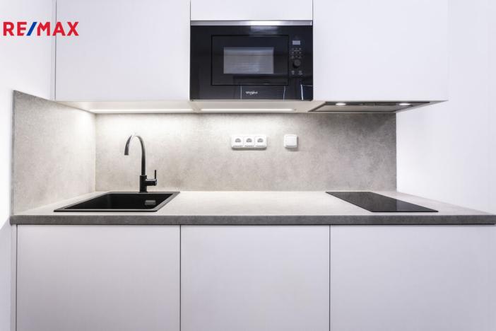 Pronájem bytu 1+kk, Brno - Židenice, Vančurova, 27 m2