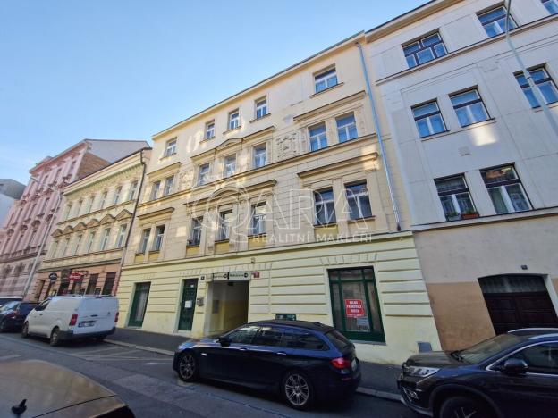 Pronájem bytu 1+kk, Praha - Žižkov, Roháčova, 31 m2