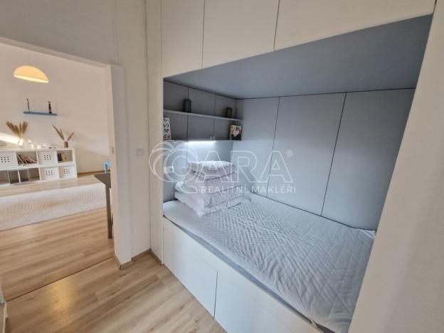 Pronájem bytu 1+kk, Praha - Žižkov, Roháčova, 31 m2