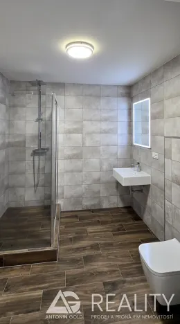 Prodej bytu 3+kk, Praha - Hlubočepy, Pod Žvahovem, 100 m2