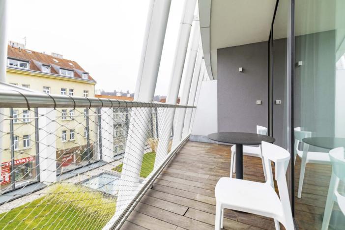 Pronájem bytu 2+kk, Praha - Smíchov, Holečkova, 78 m2