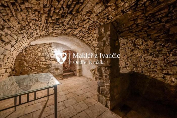 Prodej rodinného domu, Ivančice, Jana Schwarze, 178 m2