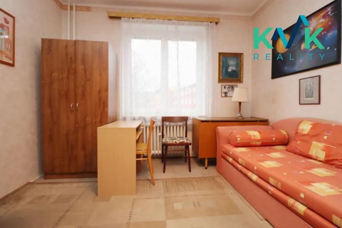 Prodej bytu 2+1, Karlovy Vary, Hybešova, 57 m2