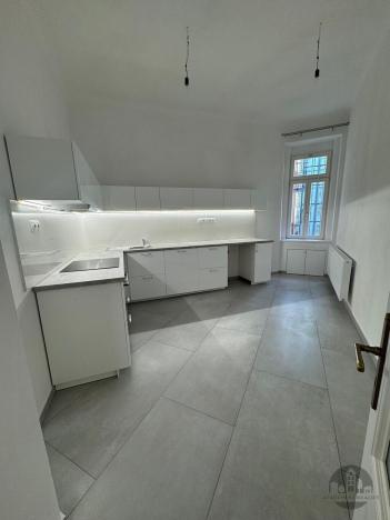 Pronájem bytu 2+1, Praha - Vršovice, Estonská, 77 m2