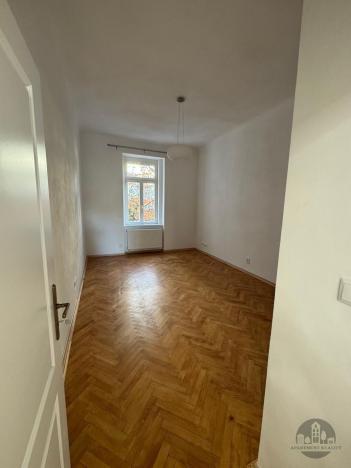 Pronájem bytu 2+1, Praha - Vršovice, Estonská, 77 m2